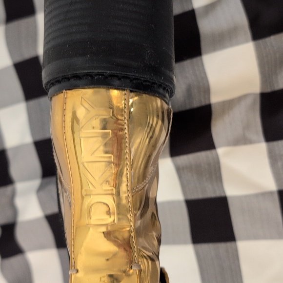 DKNY Gold highrise Boots size 10 - Picture 11 of 11